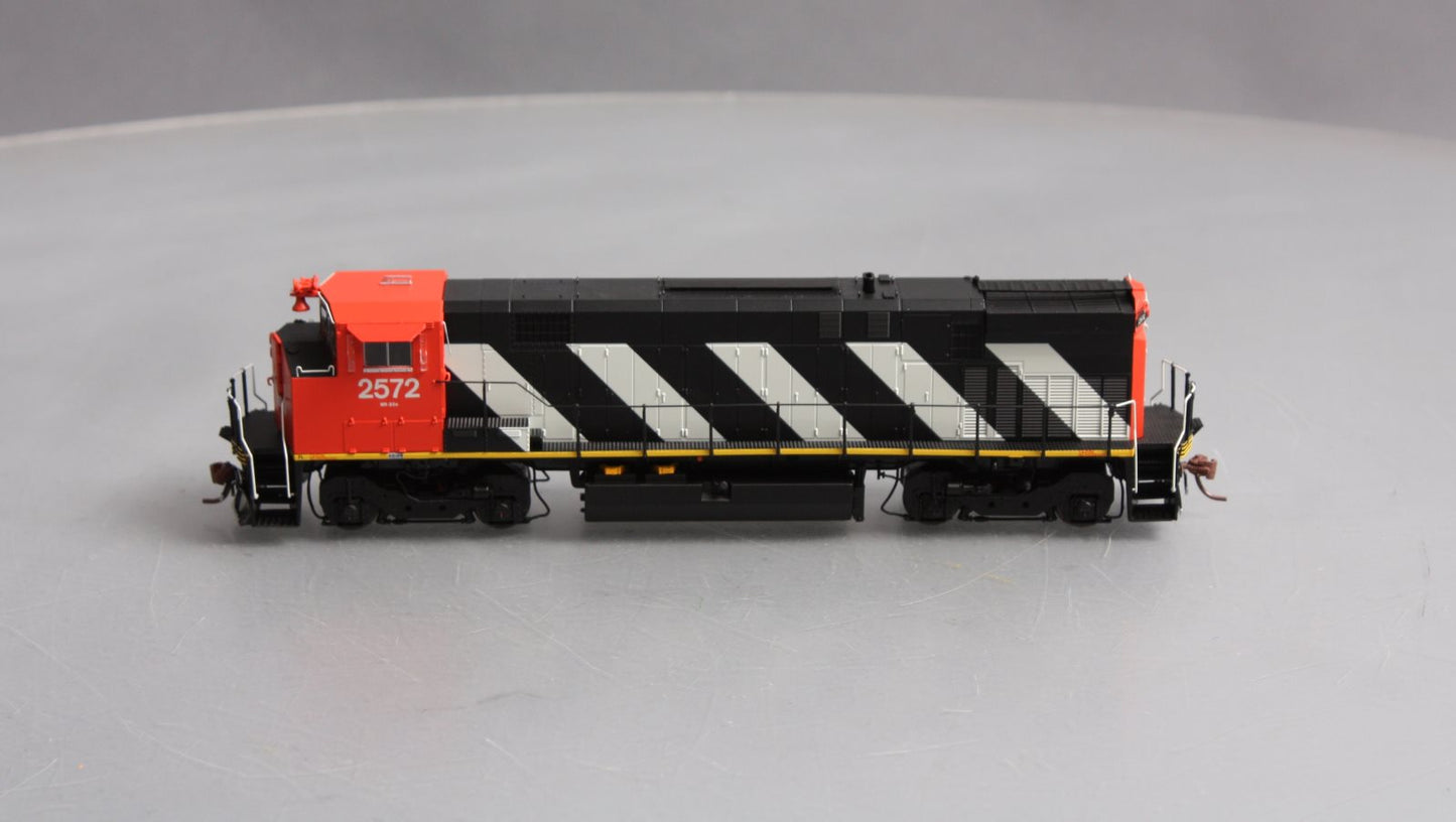 Rapido Trains 33009 HH Canadian National MLW M420 Diesel Locomotive #2572 MR-20c