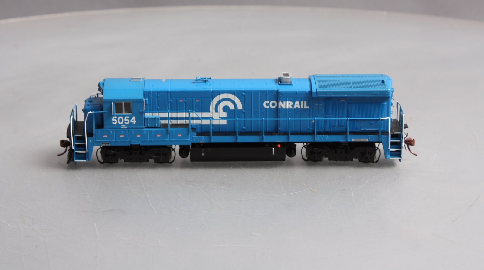 Rapido Trains 18013 HO Conrail GE B36-7 Diesel Locomotive #5054 w/Ditchlights
