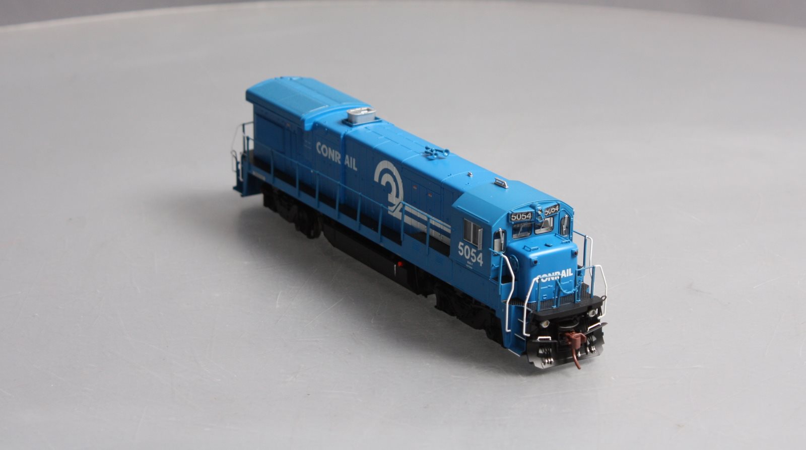 Rapido Trains 18013 HO Conrail GE B36-7 Diesel Locomotive #5054 w/Ditchlights
