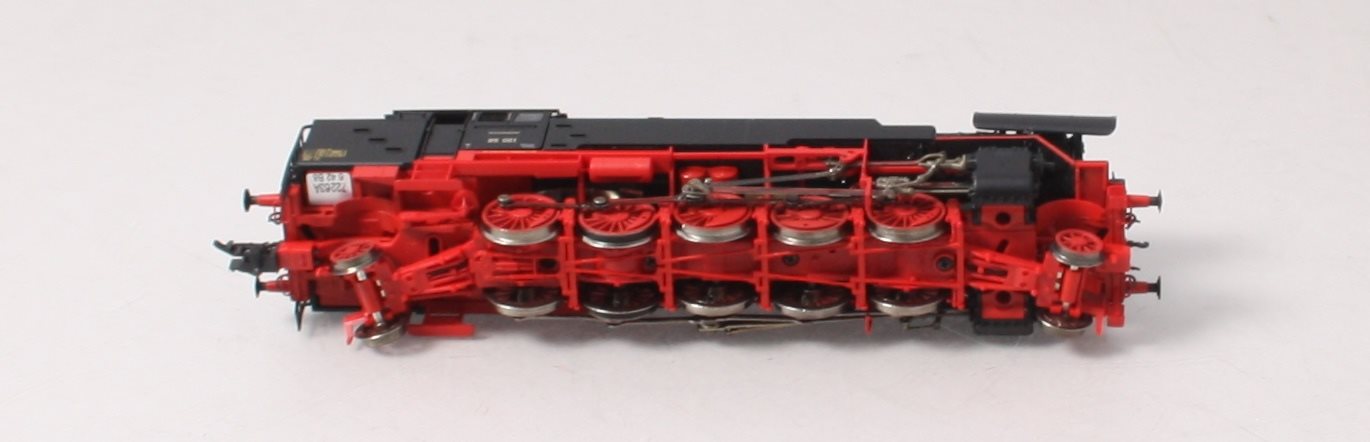 Roco 72263 HO DB Steam Locomotive #85 001 – Trainz