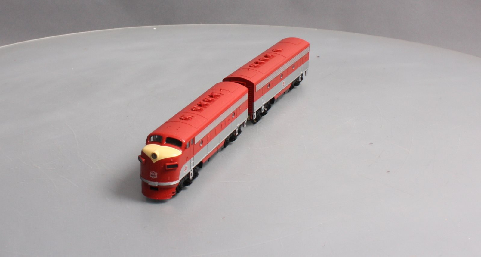 Stewart 5713 HO MKT EMD F7 Phase I-Late Powered A/B Diesel Locomotive Kit LN/Box
