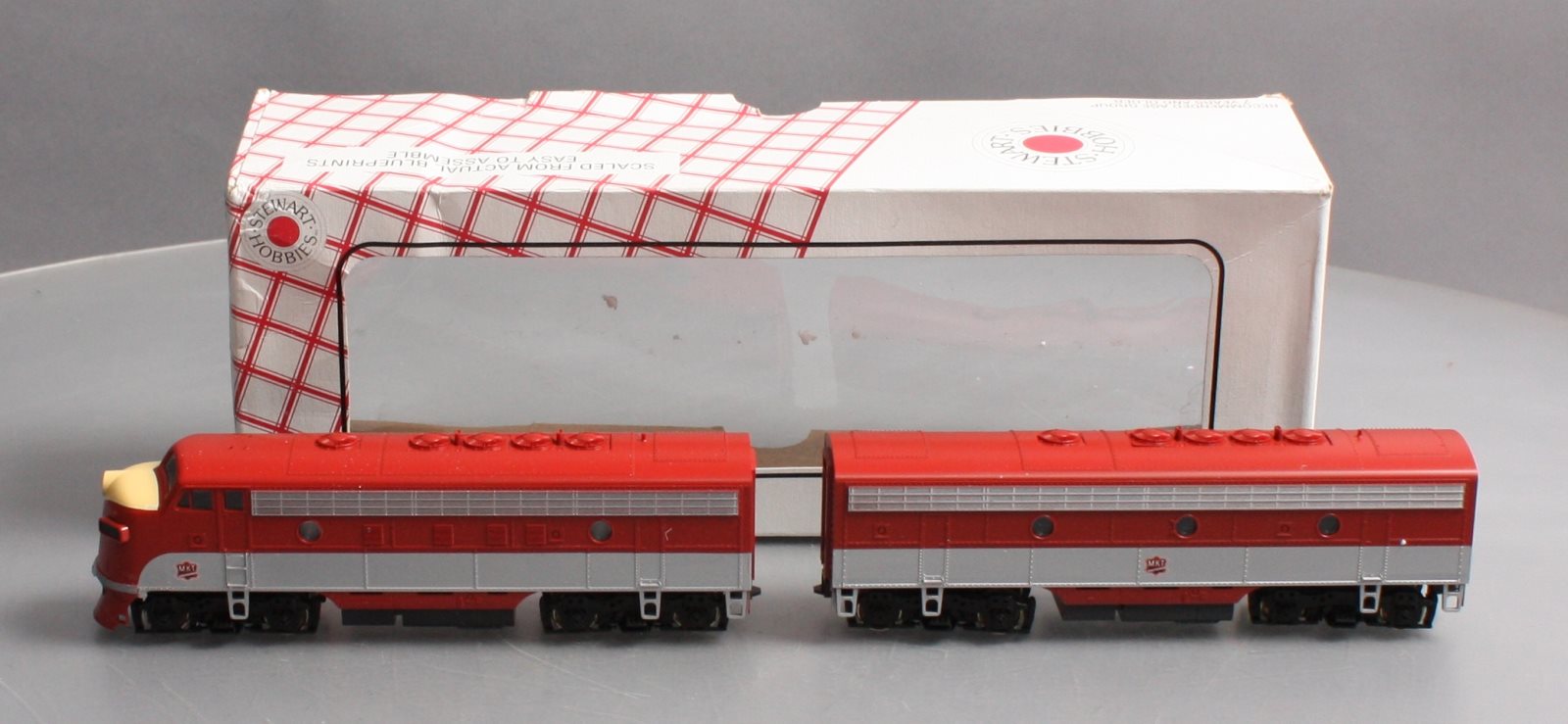 Stewart 5713 HO MKT EMD F7 Phase I-Late Powered A/B Diesel Locomotive Kit LN/Box