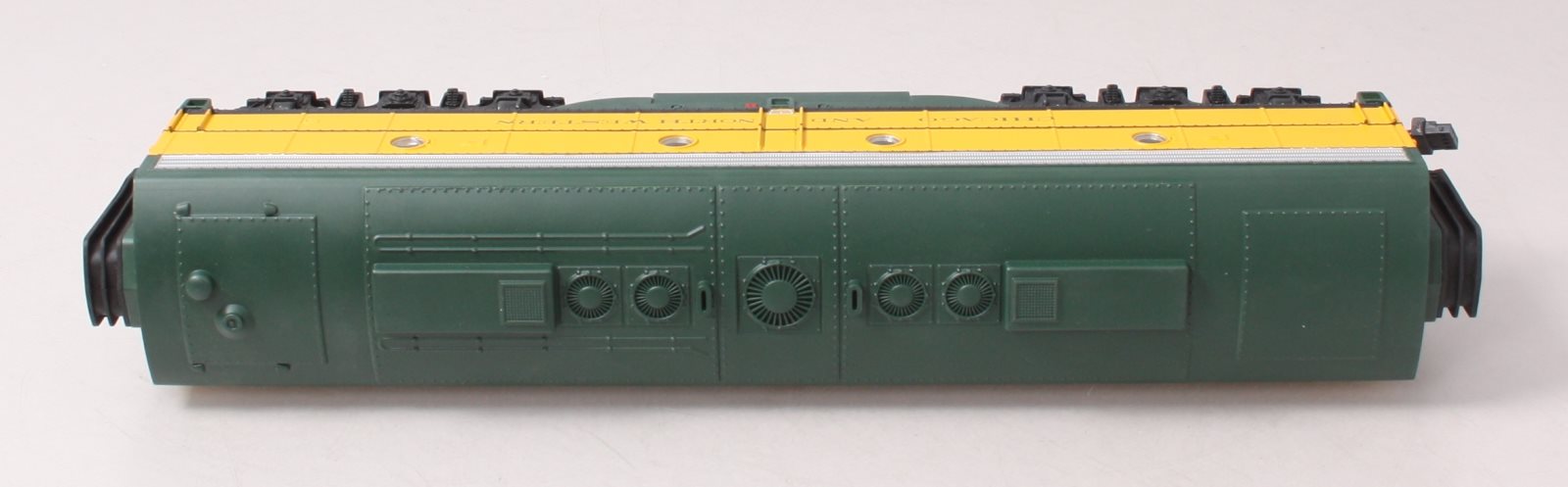 MTH 30-20178-3 Chicago NorthWestern E-8 B-Unit Non-Powered Diesel Engine