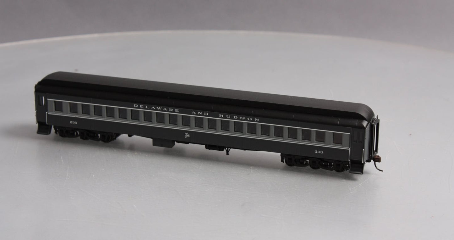 Atlas 20001695 HO Delaware and Hudson Single Window Passenger Coach #236
