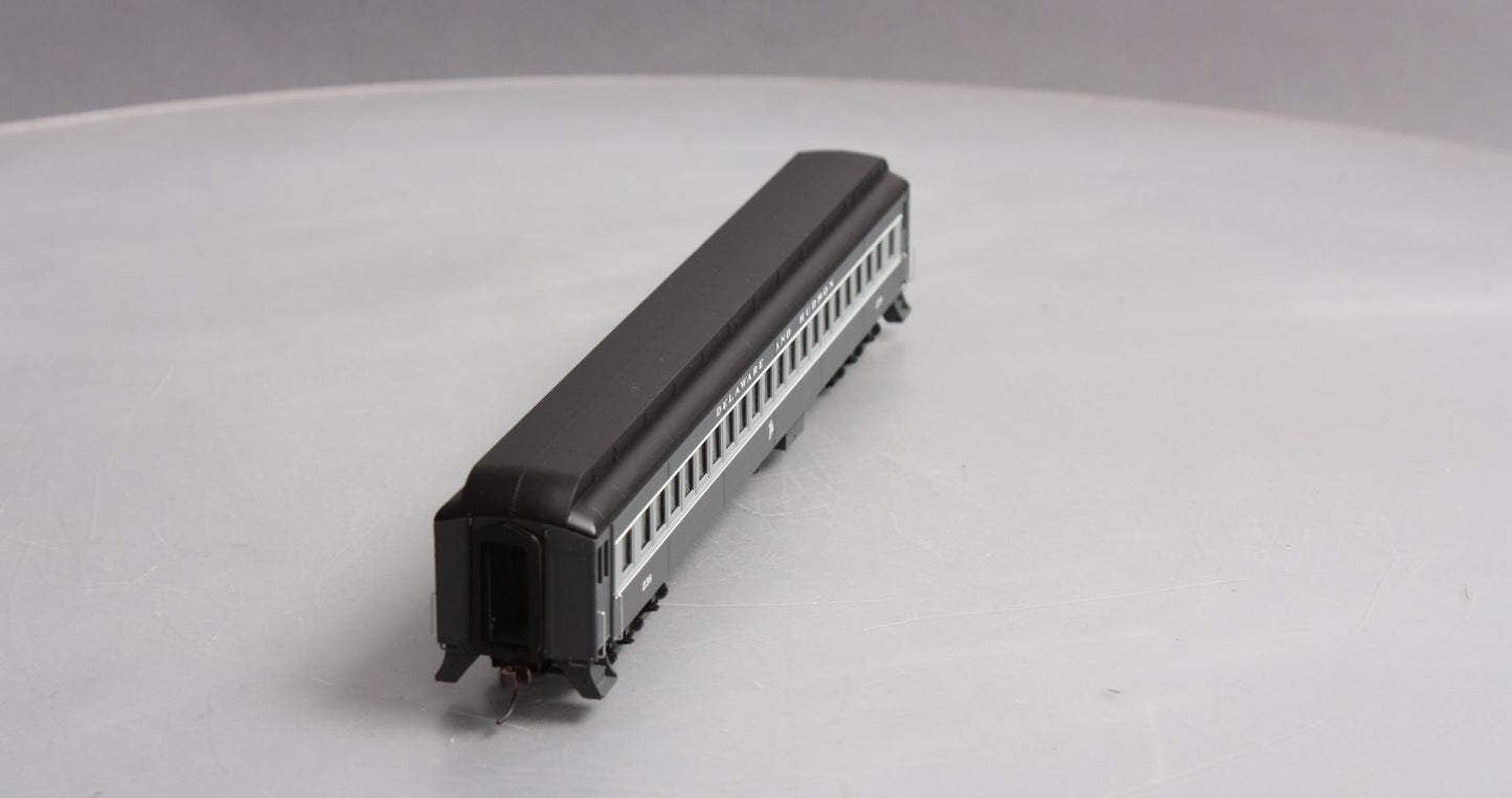 Atlas 20001695 HO Delaware and Hudson Single Window Passenger Coach #236
