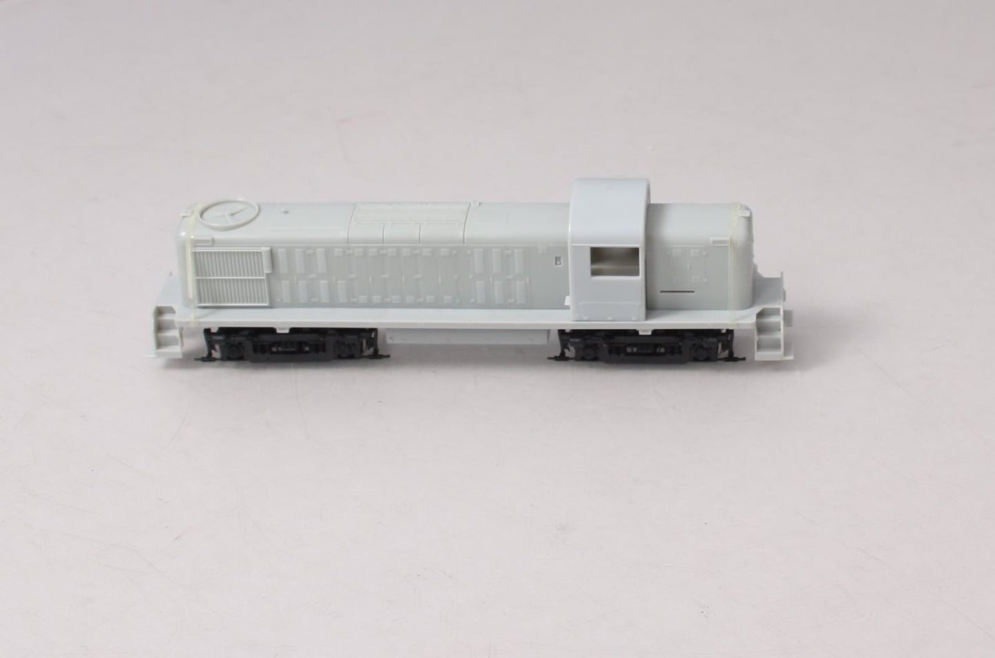 Athearn 94000 HO Scale Undecorated RS-3 Diesel Locomotive