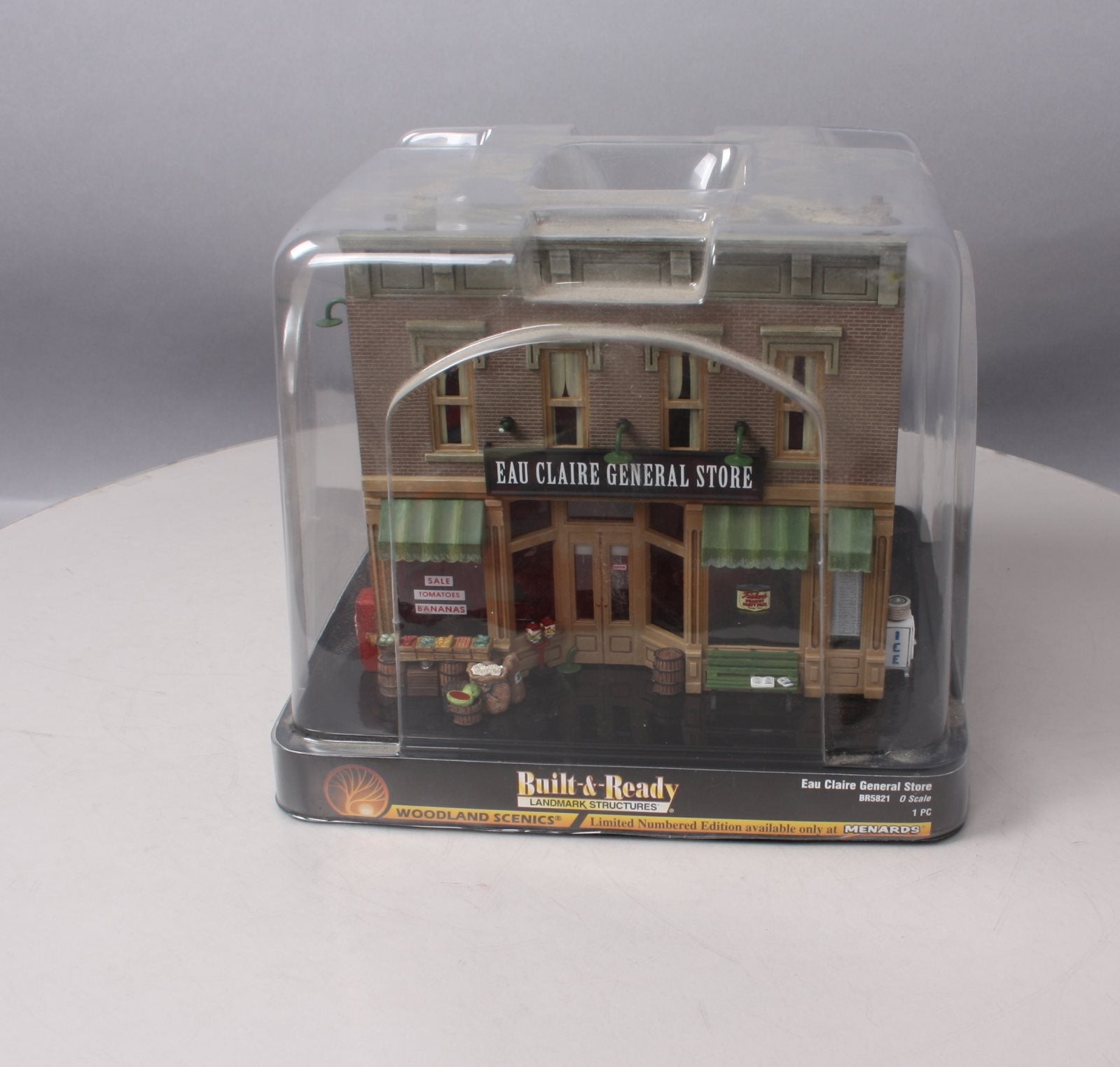 Menards Woodland Scenics BR5821 O Scale Eau Claire General Store MT/Box