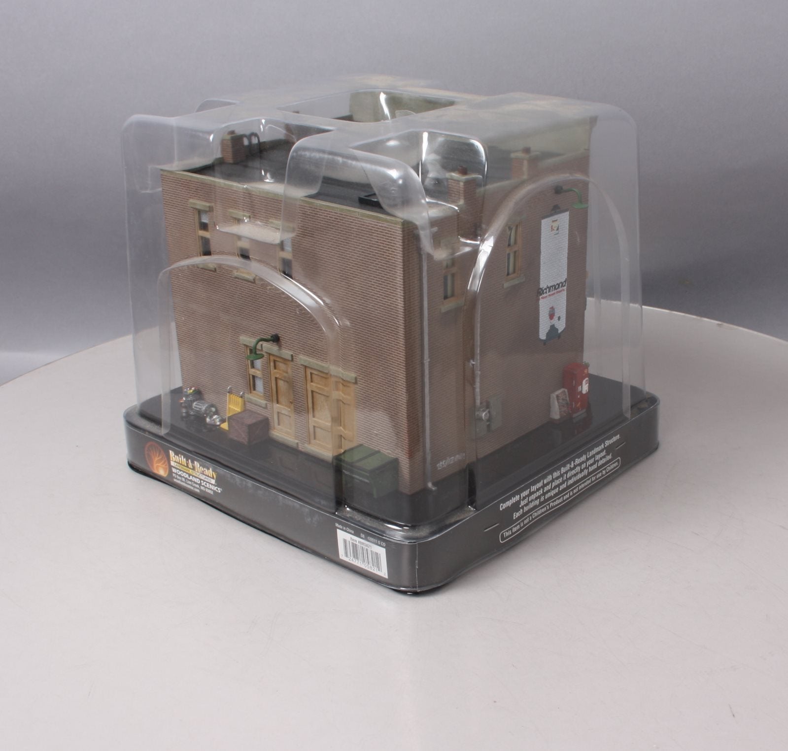 Menards Woodland Scenics BR5821 O Scale Eau Claire General Store MT/Box