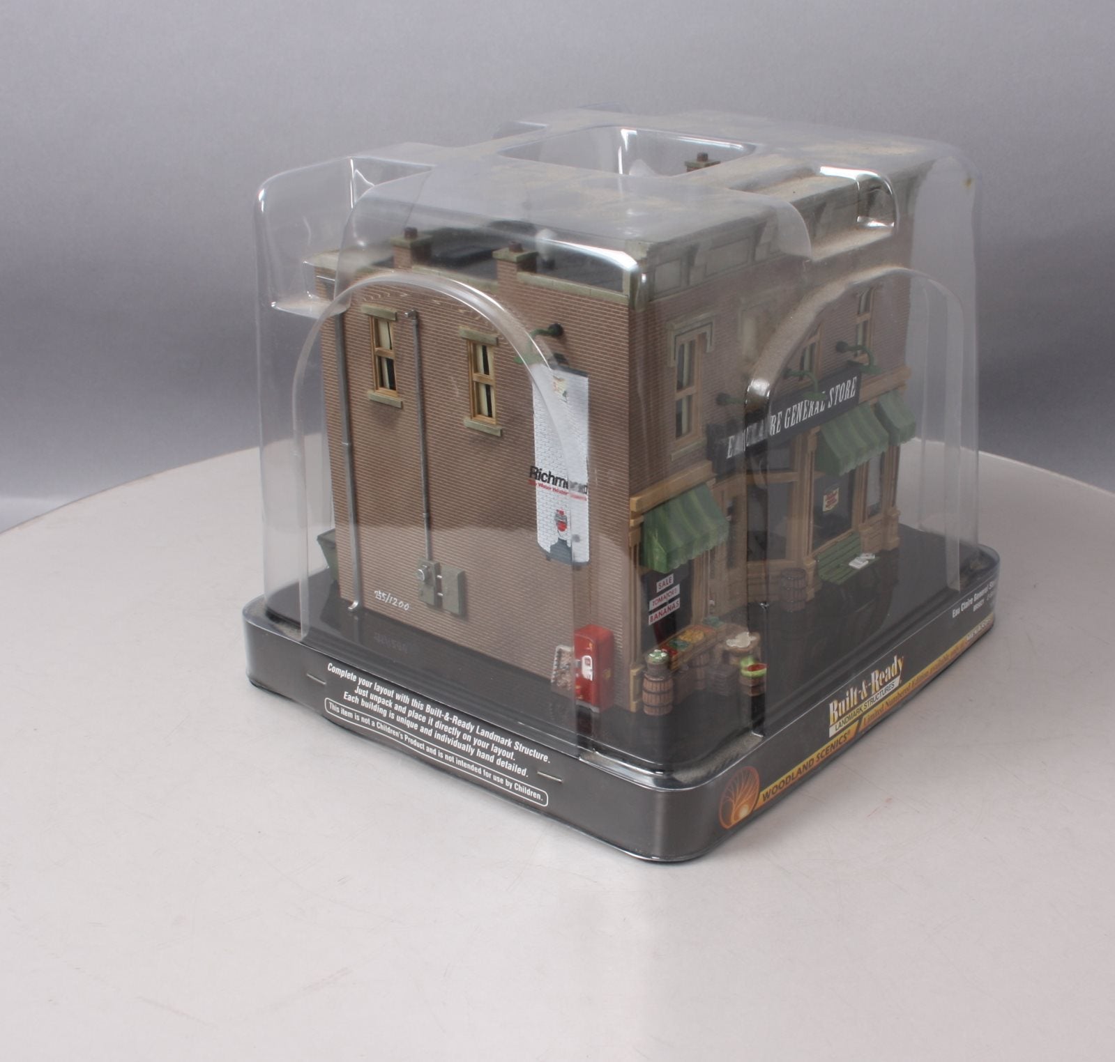 Menards Woodland Scenics BR5821 O Scale Eau Claire General Store MT/Box