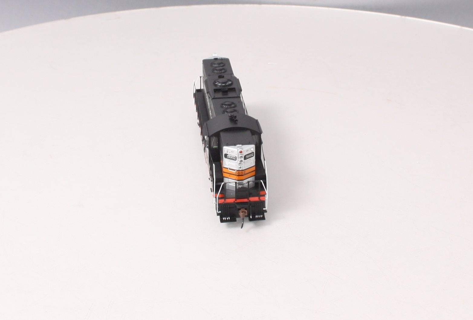 Athearn G78118 HO Scale Southern Pacific GP-9 Powered Diesel Locomotive #5662