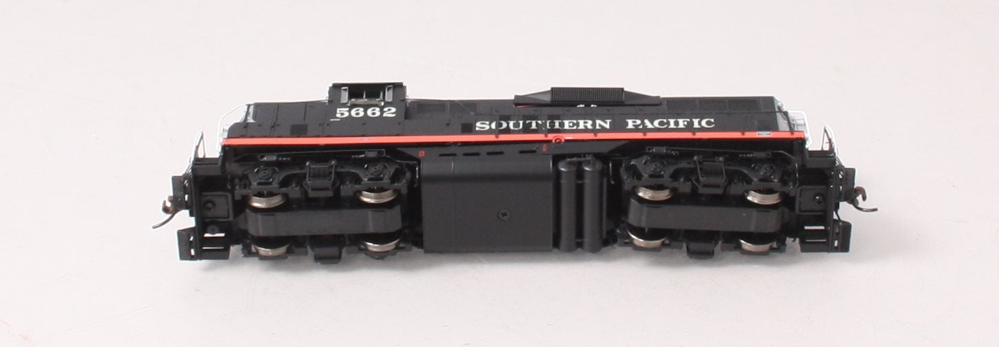 Athearn G78118 HO Scale Southern Pacific GP-9 Powered Diesel Locomotive #5662