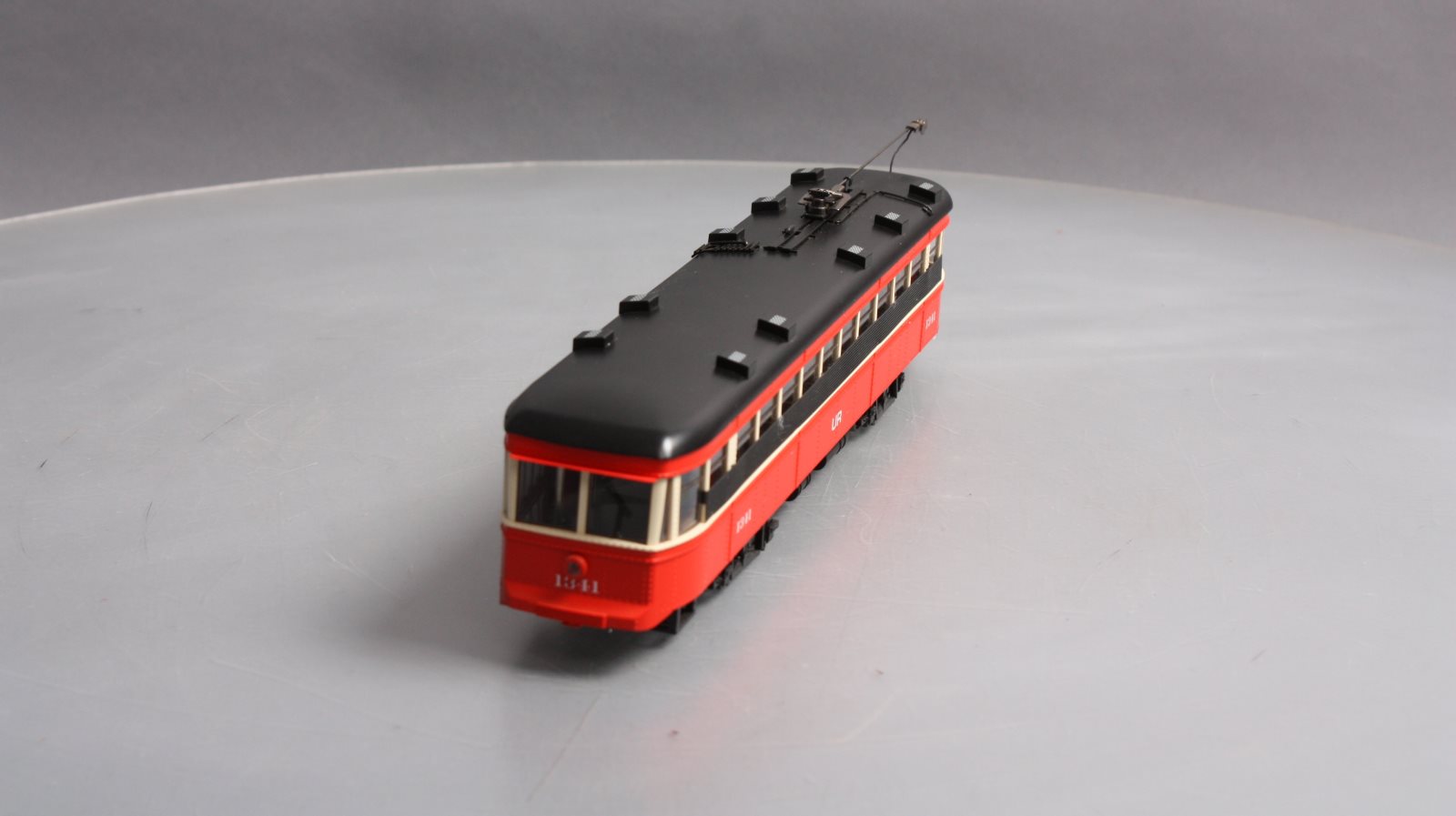 Williams 23906 O Gauge St. Louis Powered Peter Witt Street Car #1341