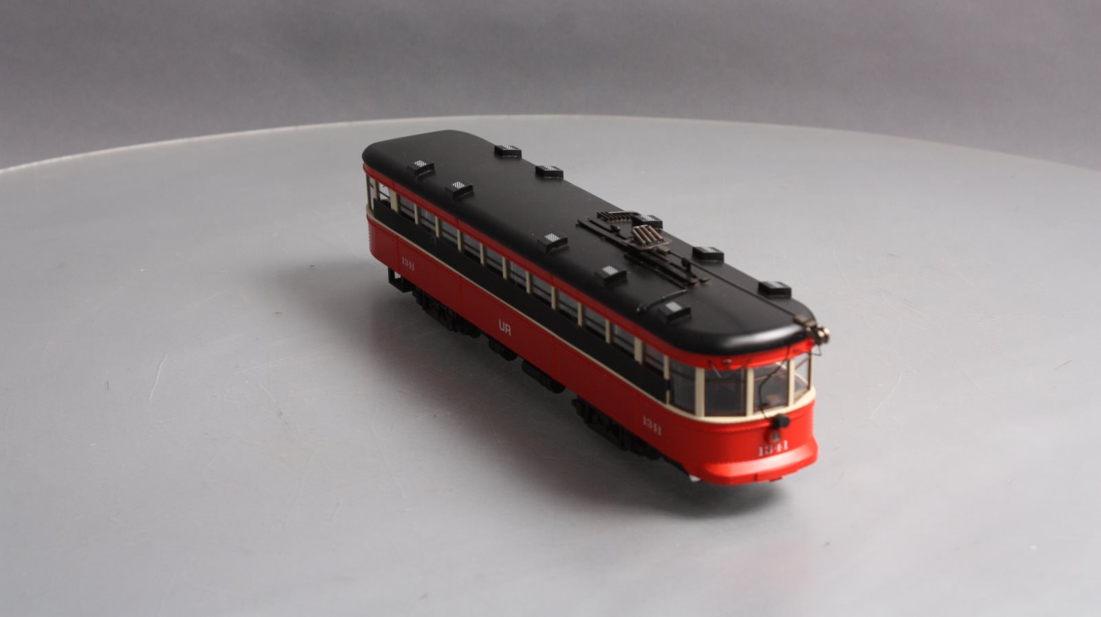 Williams 23906 O Gauge St. Louis Powered Peter Witt Street Car #1341