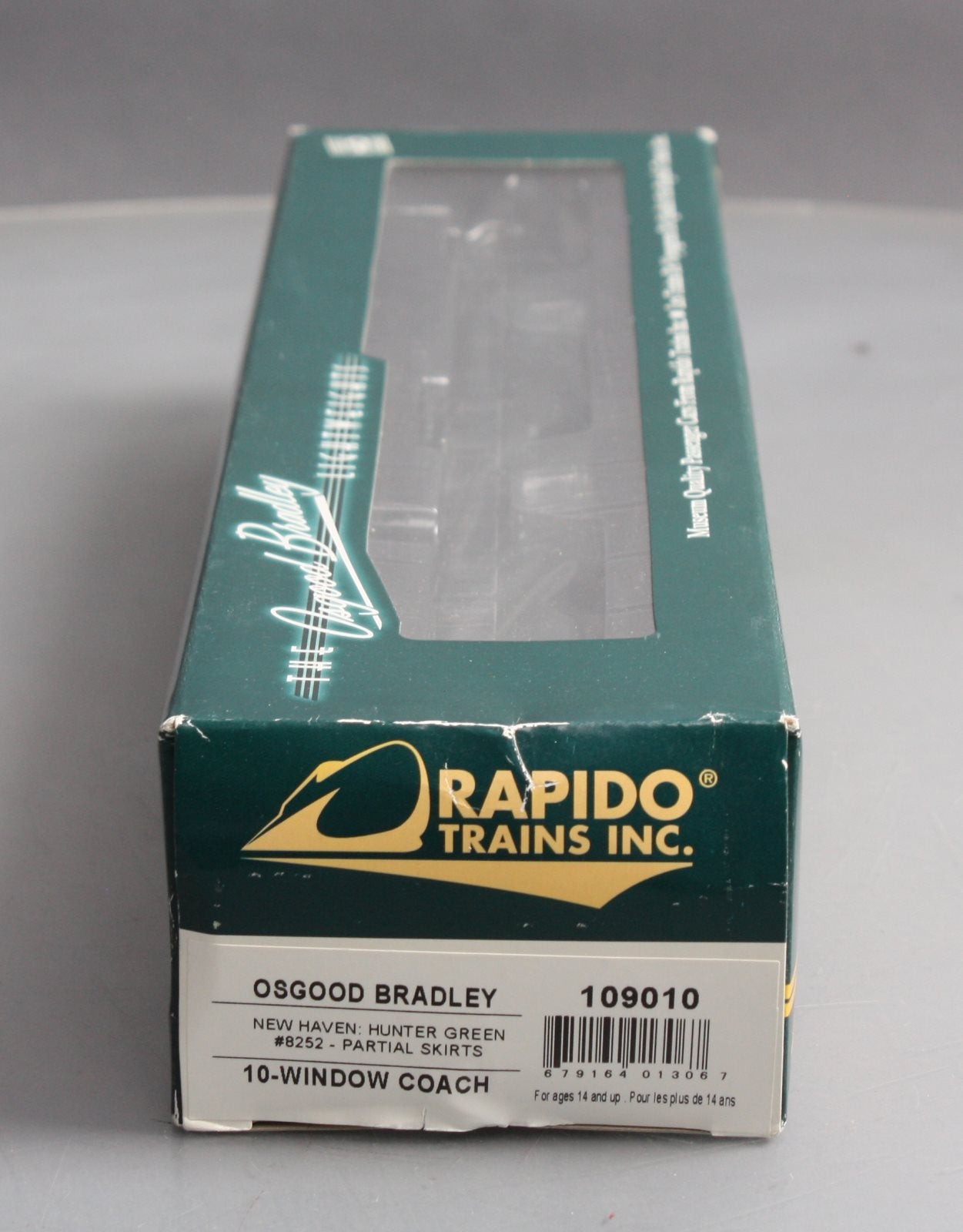 Rapido Trains 109010 HO New Haven 10-Window Coach Phase II #8252 MT/Box