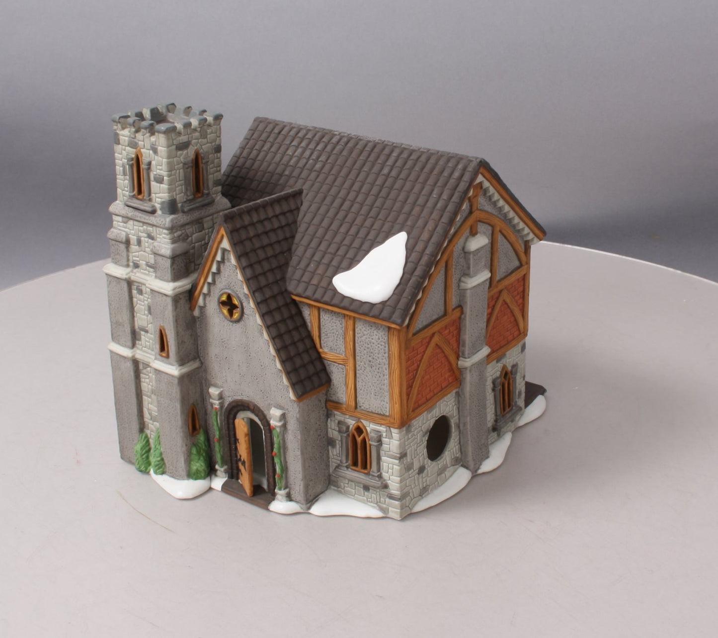 Dept 56 5821-1 Dickens Village Series Whittlebourne Church LN/Box