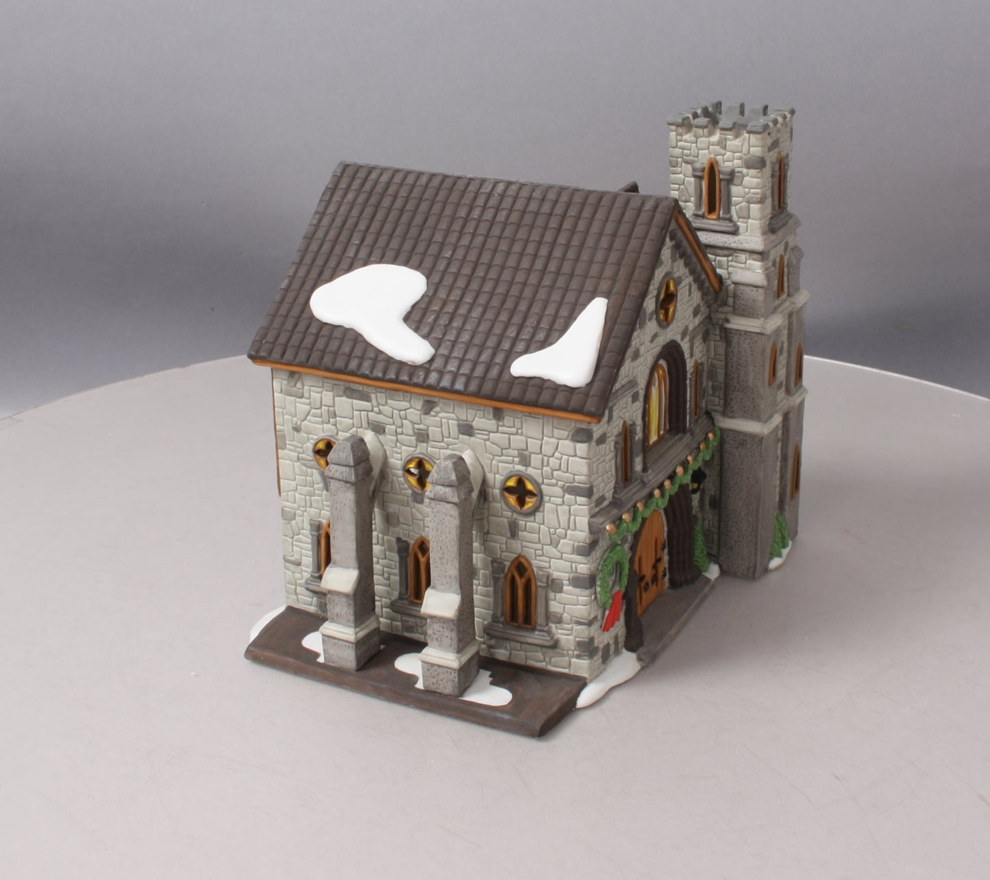 Dept 56 5821-1 Dickens Village Series Whittlebourne Church LN/Box