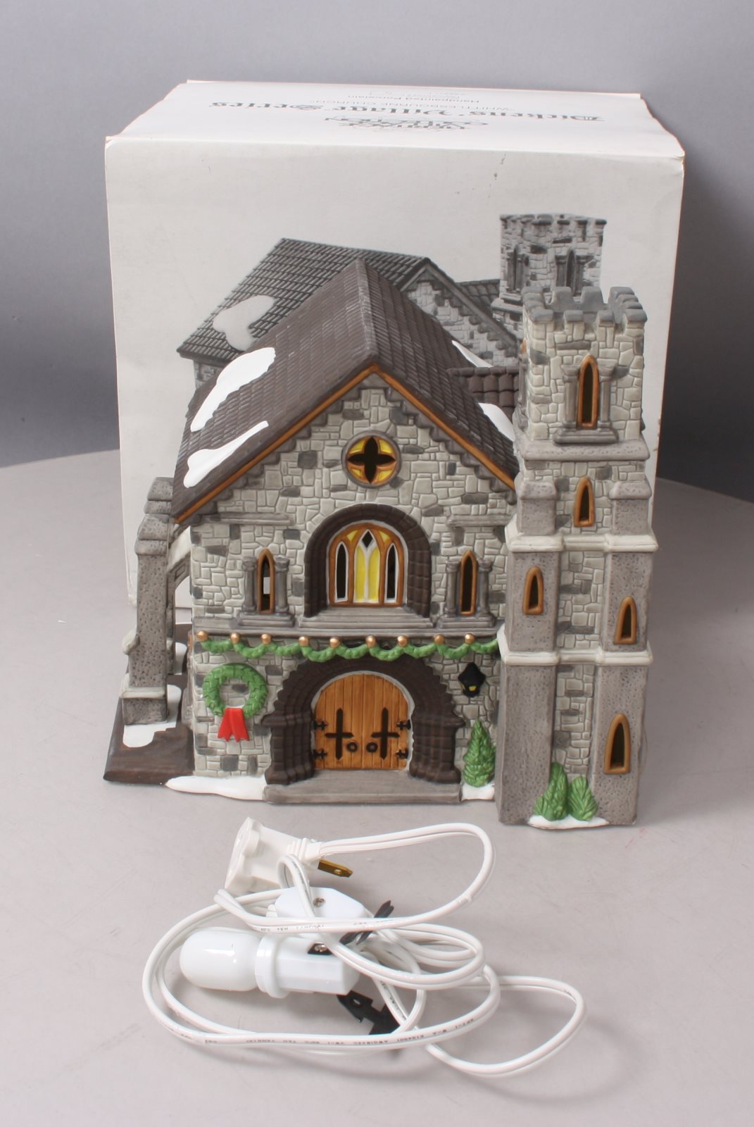 Dept 56 5821-1 Dickens Village Series Whittlebourne Church LN/Box