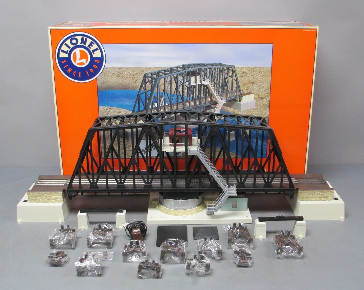 Lionel 6-24111 O Gauge Operating Swing Bridge LN/Box