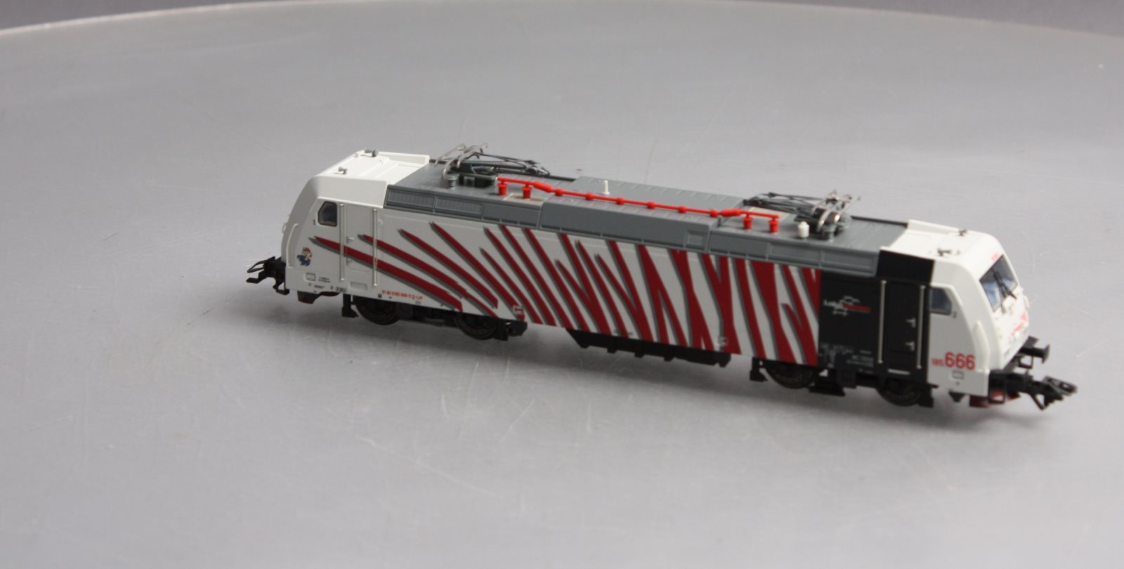 Marklin 36604 HO Lokomotion Bombardier Traxx Electric Locomotive #185.666