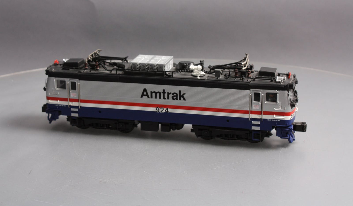 MTH 20-5505-1 O Gauge Amtrak AEM-7 Electric Locomotive w/P.S 1 #924 EX/Box