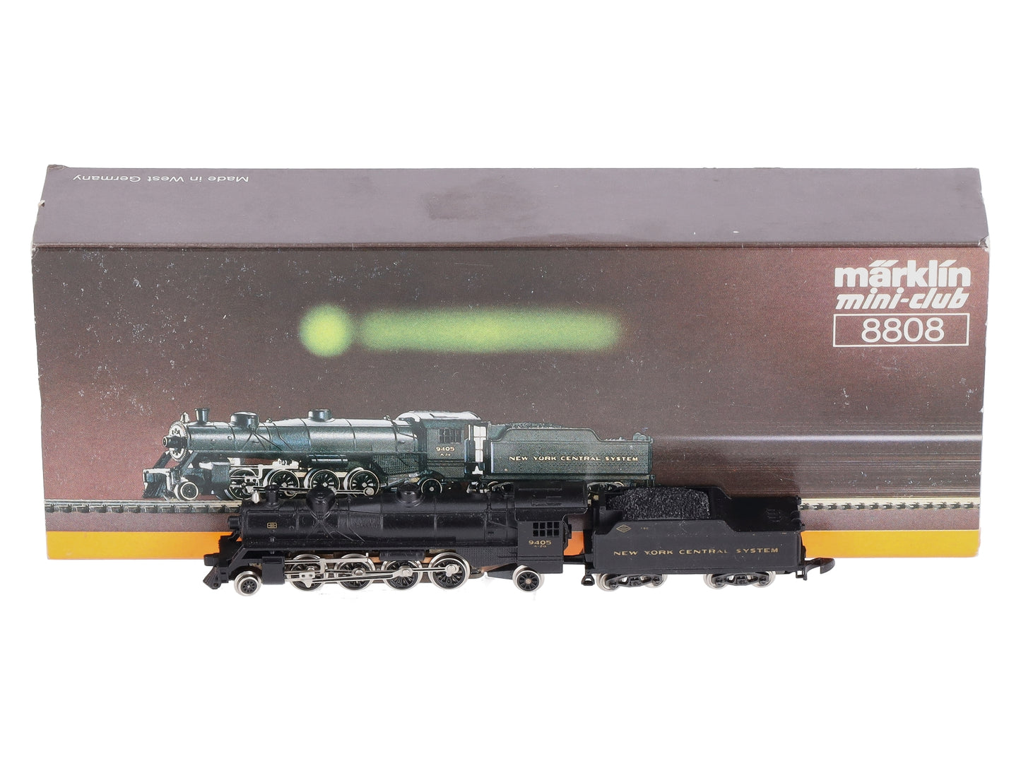 Marklin 8808 Z Scale New York Central 2-8-2 Steam Locomotive & Tender #9405 LN/Box