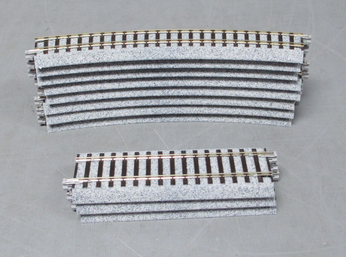 Kato 3-103 HO 4' x 8' Unitrack Track Expander Set LN/Box