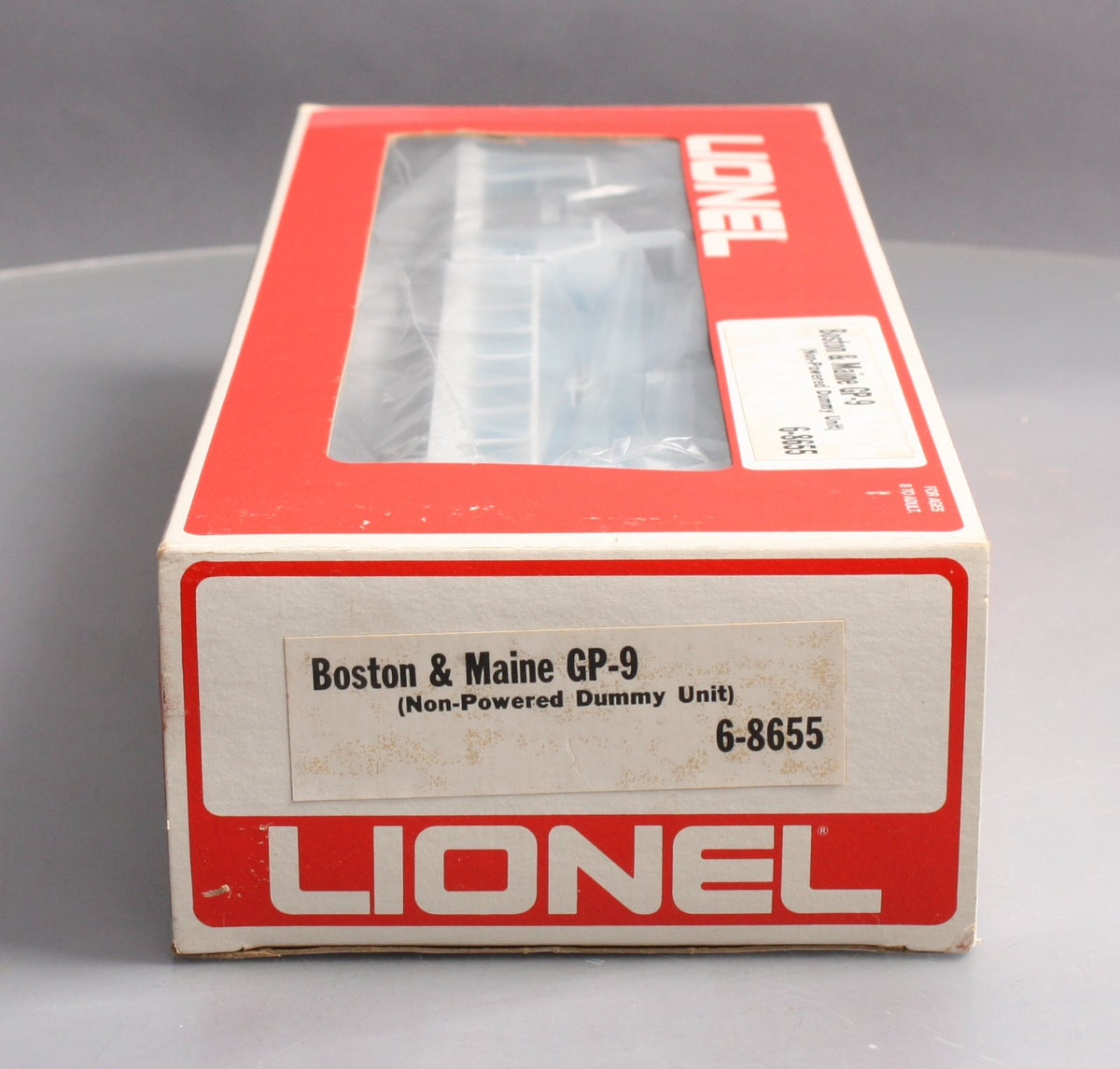 Lionel 6-8655 O Gauge Boston & Maine GP-9 Non-Powered Dummy Diesel Locomotive NIB