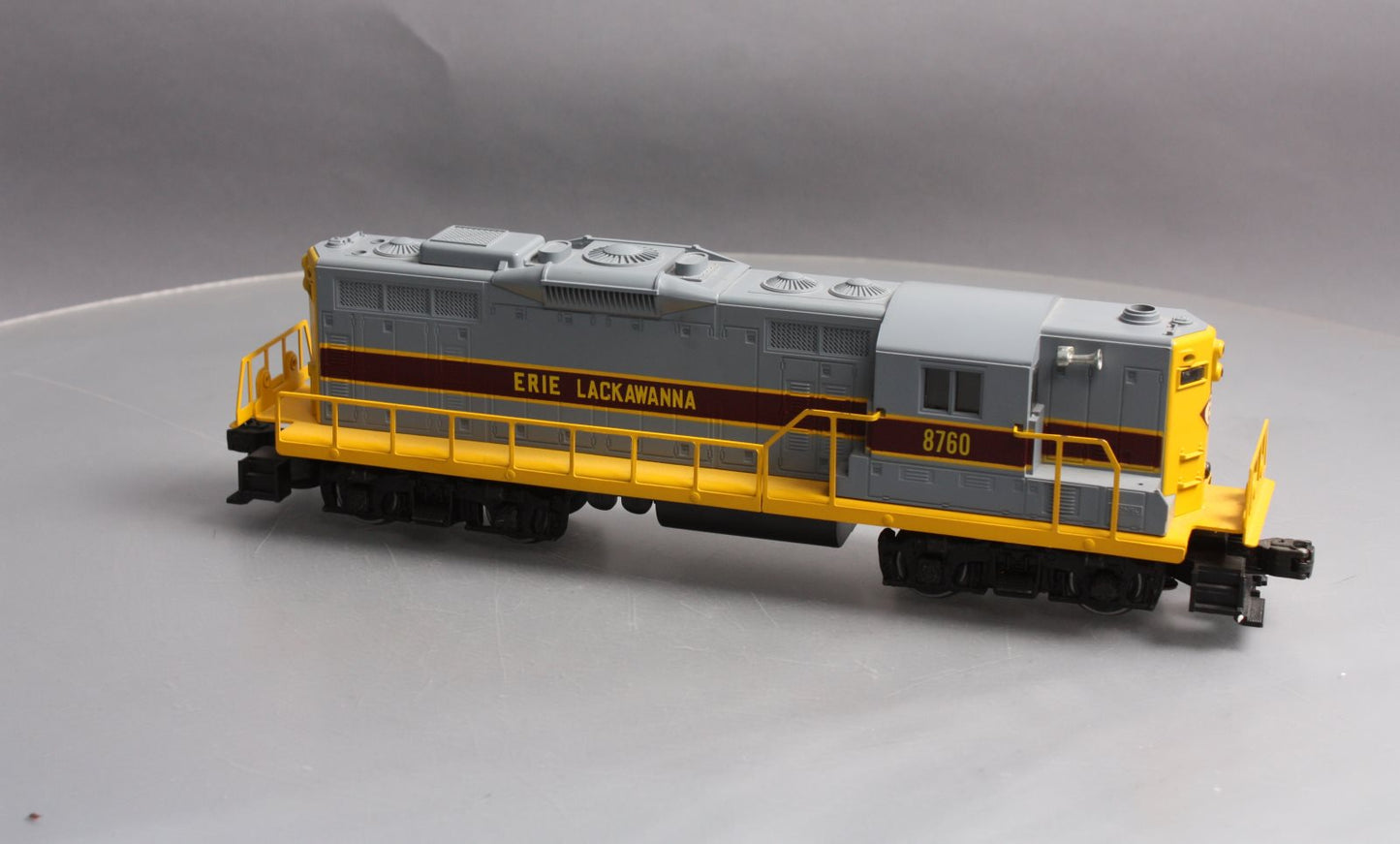 Lionel 6-8760 Erie Lackawana GP-9 Dummy Diesel Locomotive #8760 LN/Box