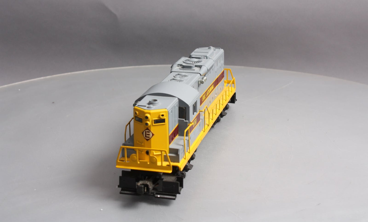 Lionel 6-8760 Erie Lackawana GP-9 Dummy Diesel Locomotive #8760 LN/Box