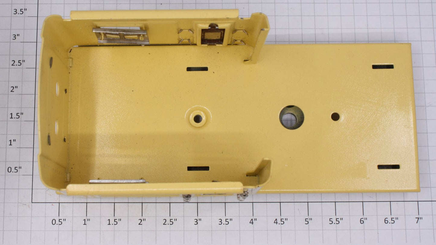 Lionel 810-9 Complete Body Base of Derrick Crane Car-No Roof