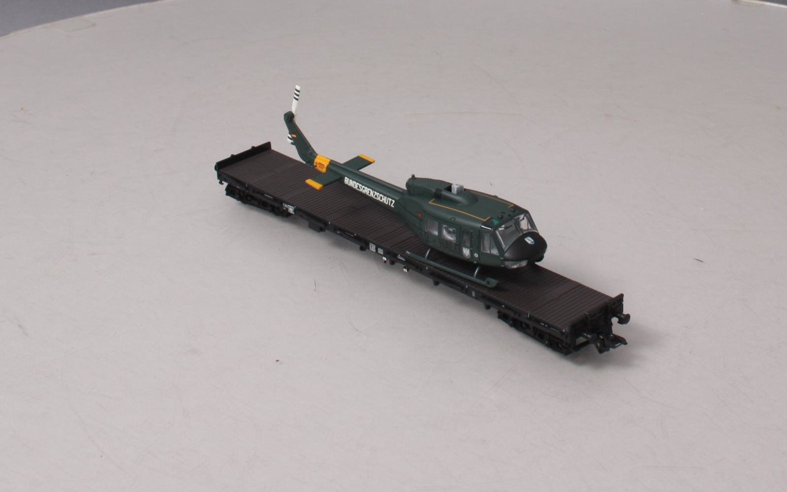 Marklin 47019 HO Scale 4MFOR Rs Flat w/ Helicopter LN/Box