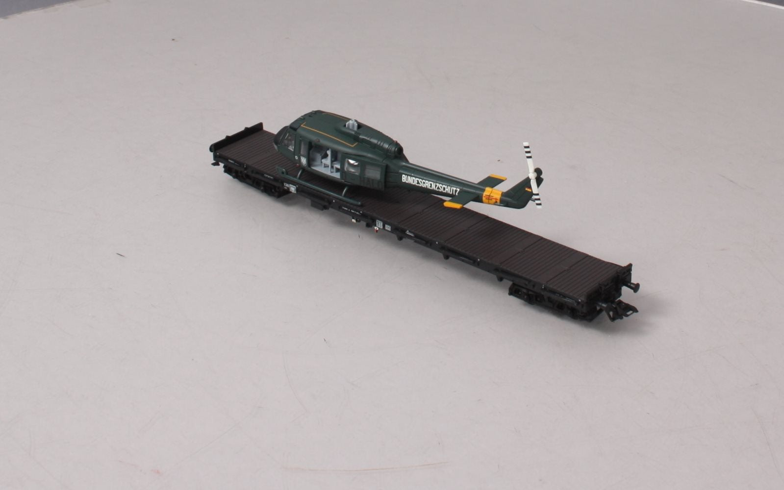 Marklin 47019 HO Scale 4MFOR Rs Flat w/ Helicopter LN/Box