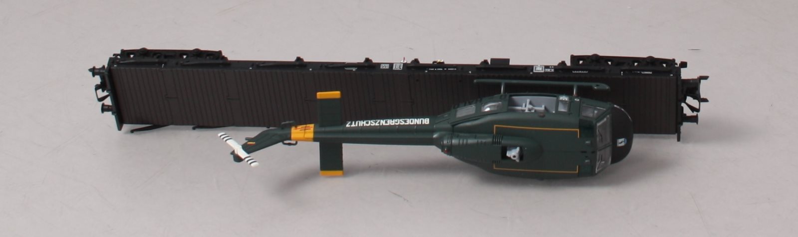 Marklin 47019 HO Scale 4MFOR Rs Flat w/ Helicopter LN/Box