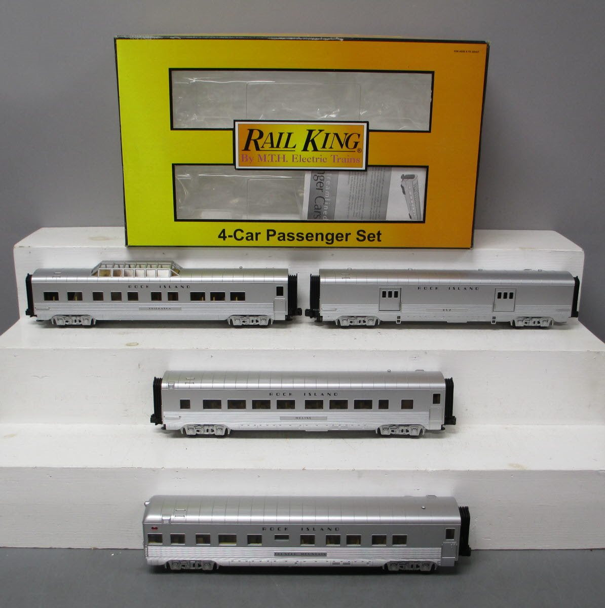 MTH 30-6754 O Rock Island 60' Streamlined ABS Passenger Car Set (Set of 4) EX/Box