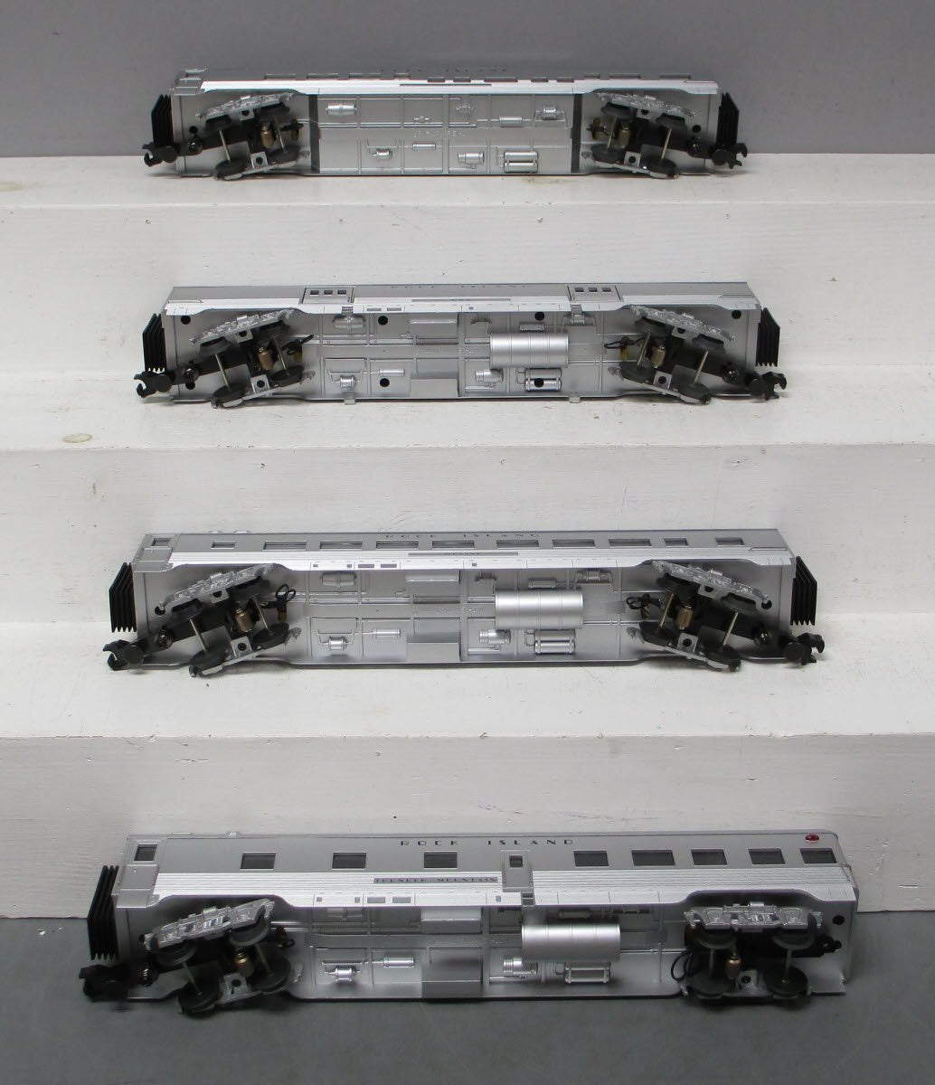 MTH 30-6754 O Rock Island 60' Streamlined ABS Passenger Car Set (Set of 4) EX/Box