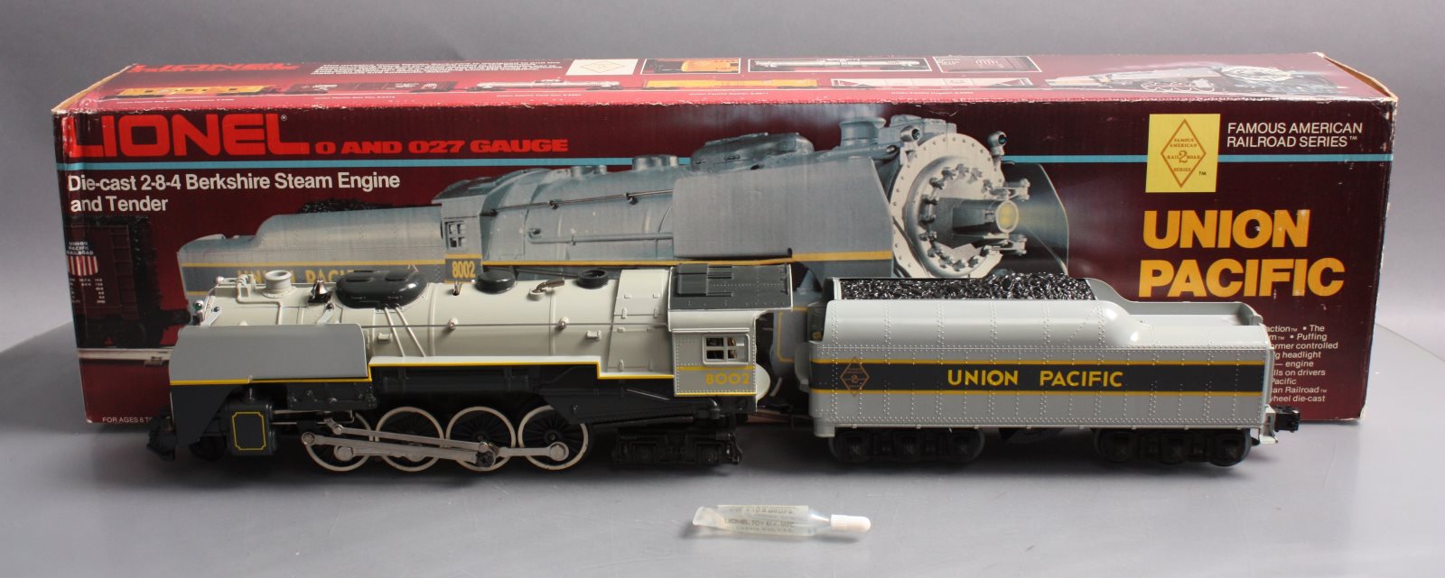 Lionel 6-8002 O Union Pacific Berkshire 2-8-4 Steam Locomotive & Tender #8002 EX/Box