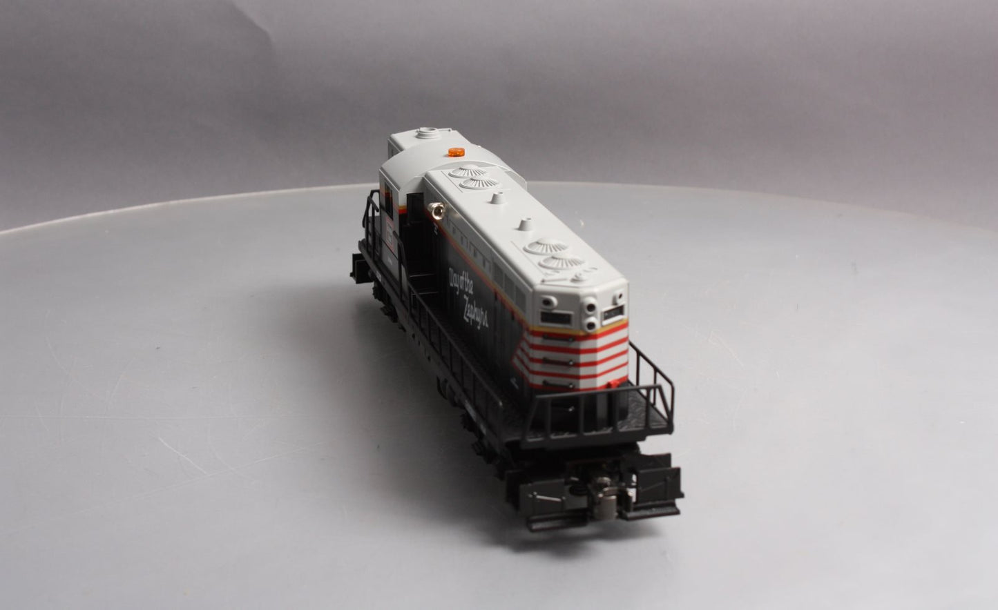 Lionel 6-18569 O Burlington Way of the Zephyrs GP-9 Diesel Locomotive #2380 EX/Box