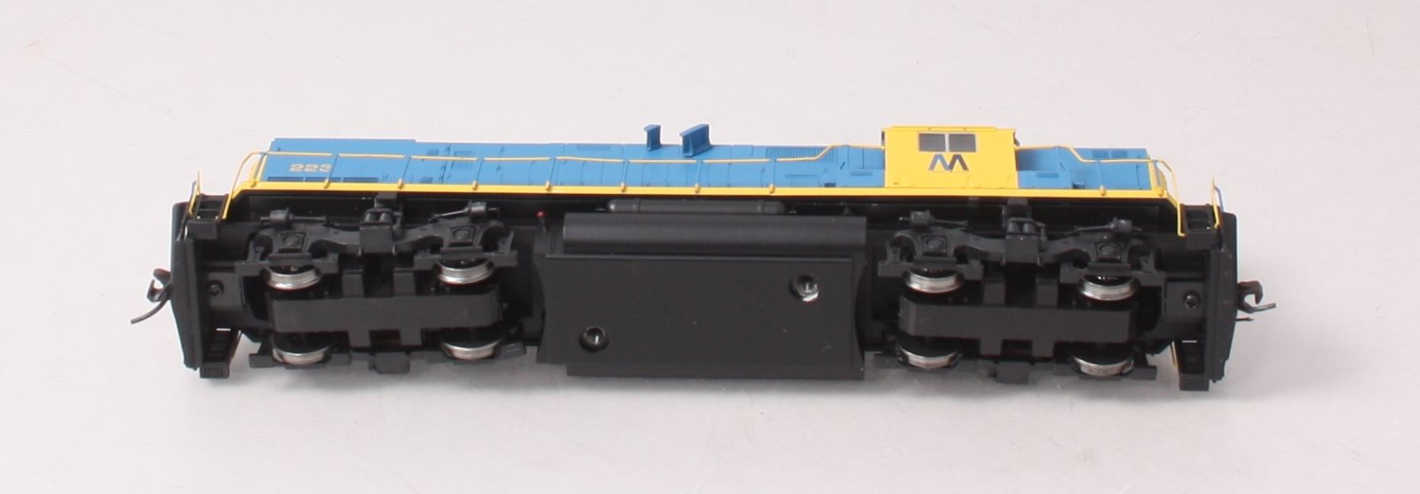 Atlas 10002978 HO Long Island C420 Phase 1 Diesel Locomotive Sound/DCC #223