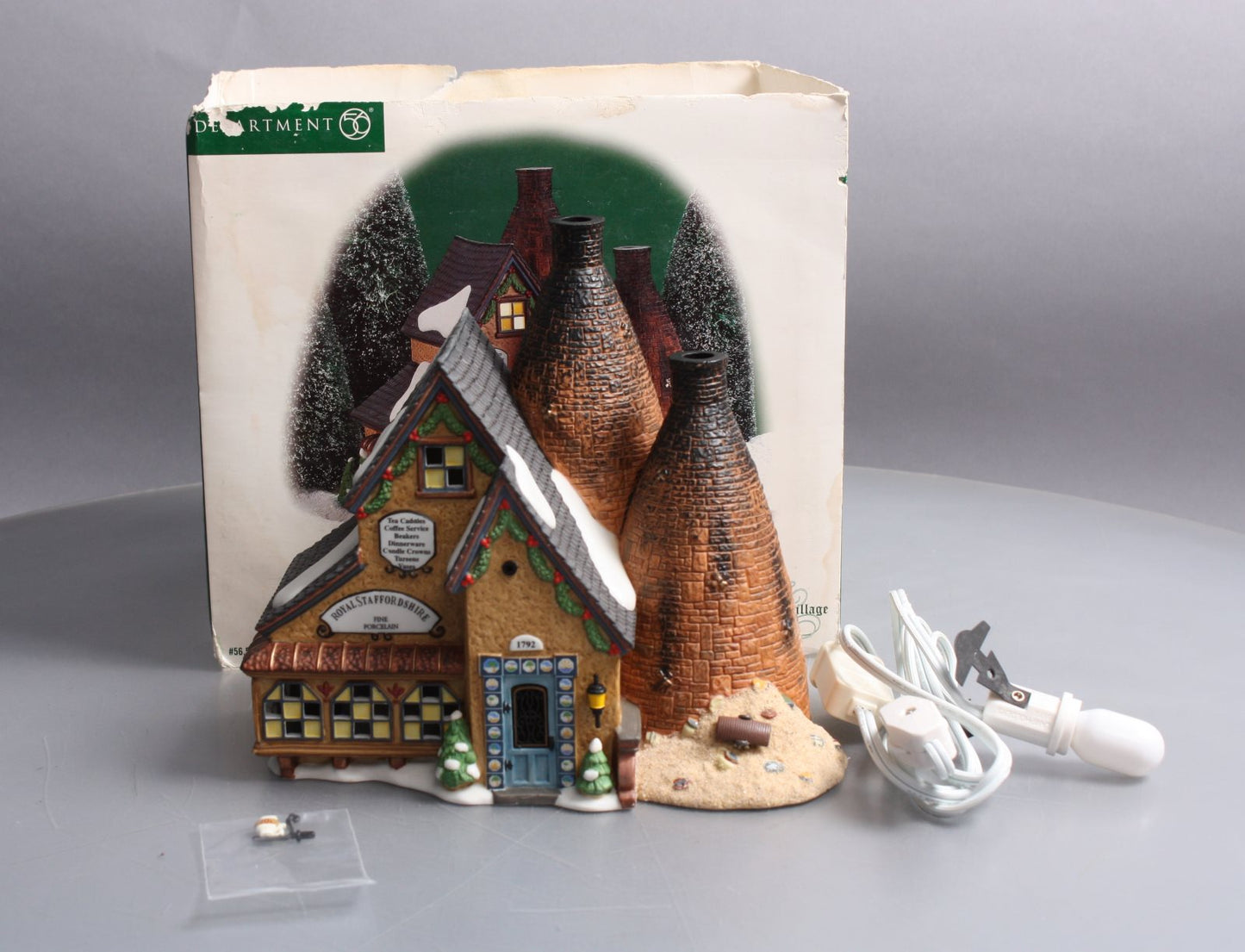 Dept 56 56.58481 Dickens Village Royal Staffordshire Porcelains LN/Box
