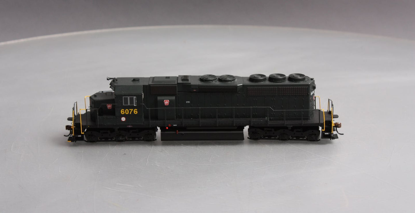 Athearn 88611 HO PRR/Dark Green RTR SD40 Diesel Locomotive w/DCC & Sound #6076