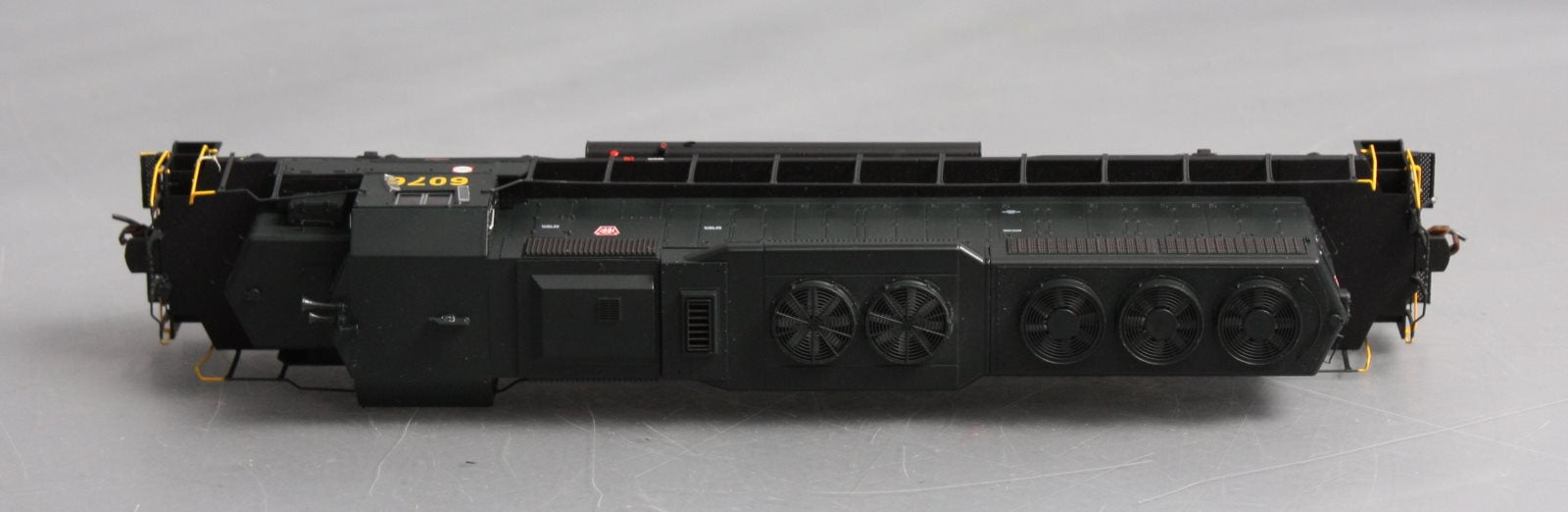 Athearn 88611 HO PRR/Dark Green RTR SD40 Diesel Locomotive w/DCC & Sound #6076