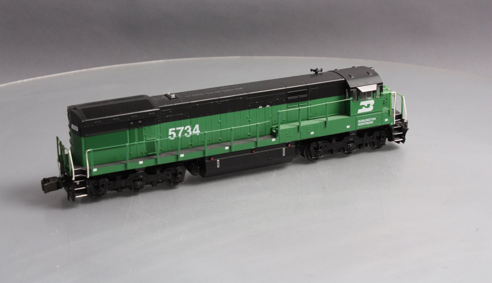 American Flyer 6-48158 S Burlington Northern Legacy U33C Diesel Locomotive #5734