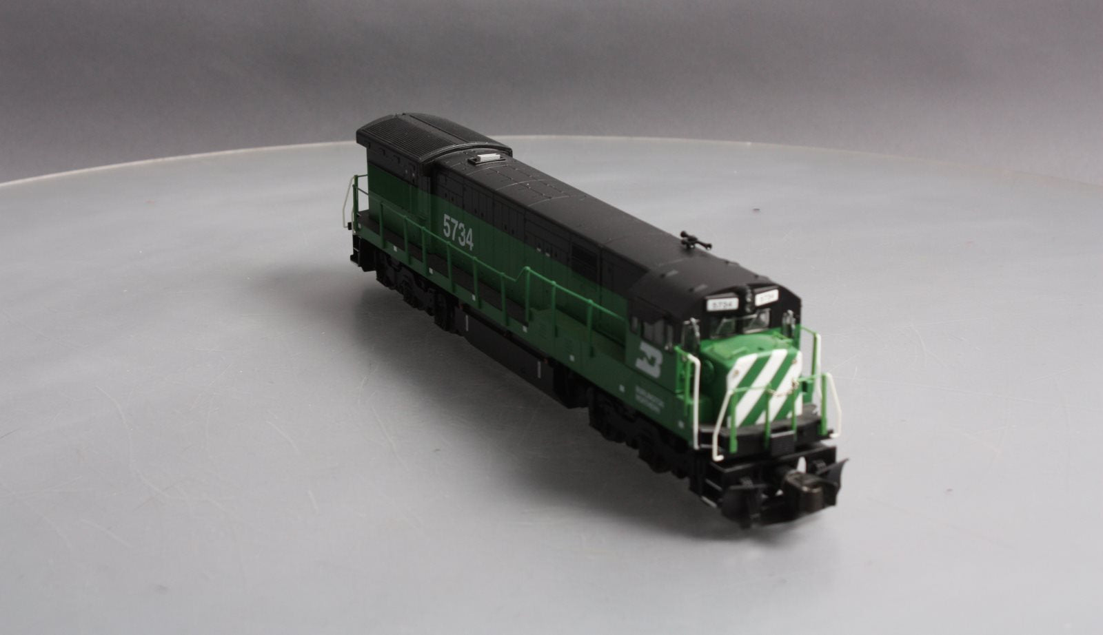 American Flyer 6-48158 S Burlington Northern Legacy U33C Diesel Locomotive #5734