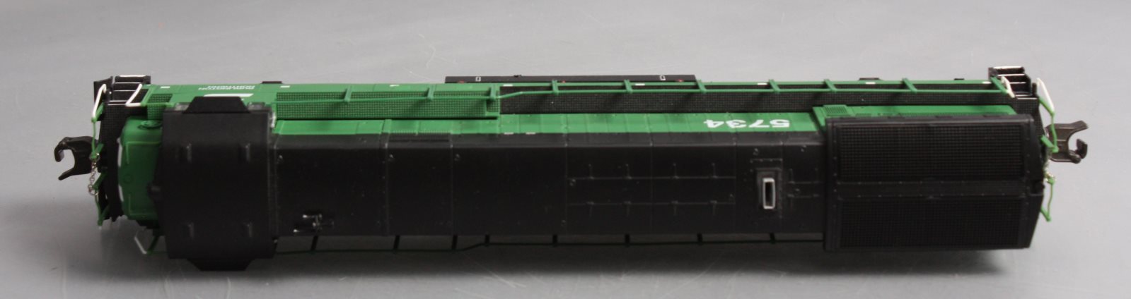 American Flyer 6-48158 S Burlington Northern Legacy U33C Diesel Locomotive #5734