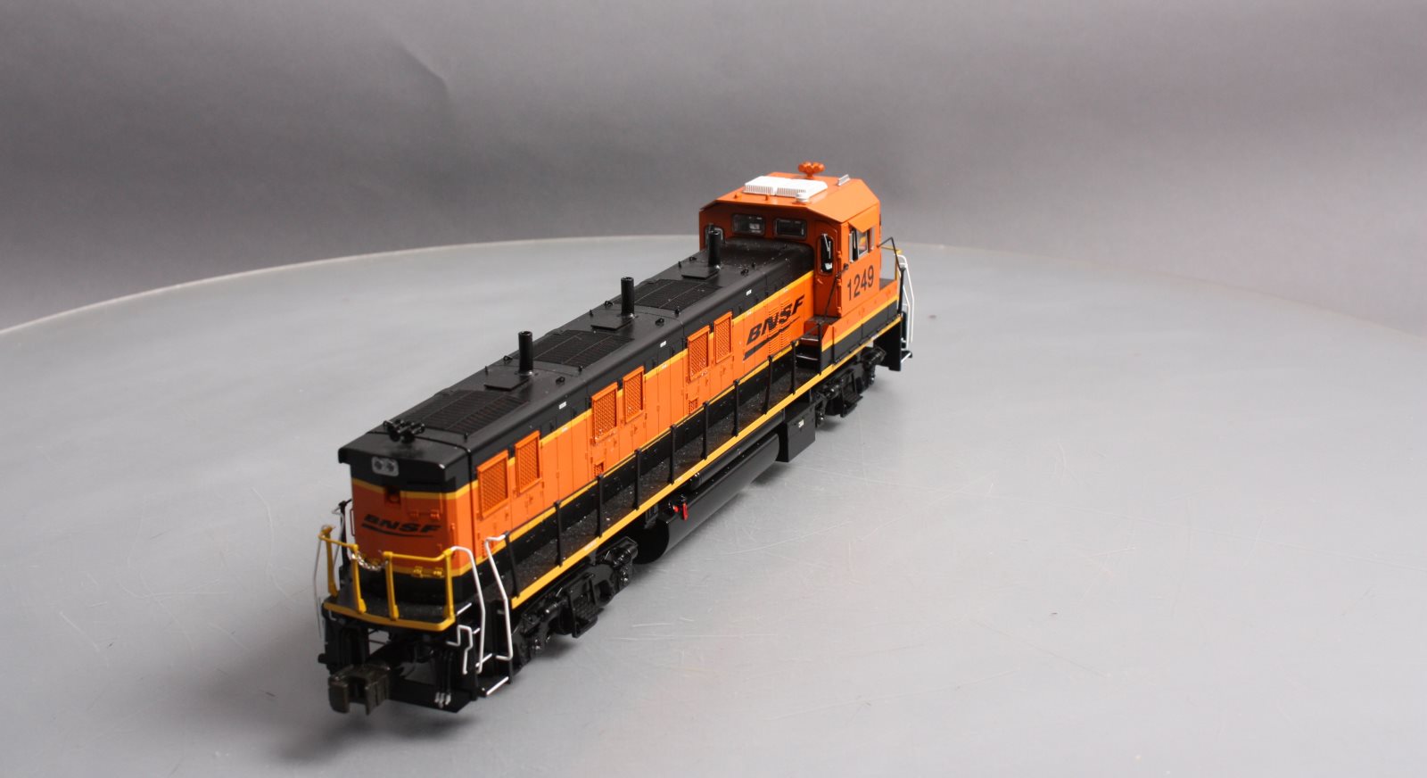 Lionel 6-28355 BNSF Genset Diesel Switcher #1249 with Legacy
