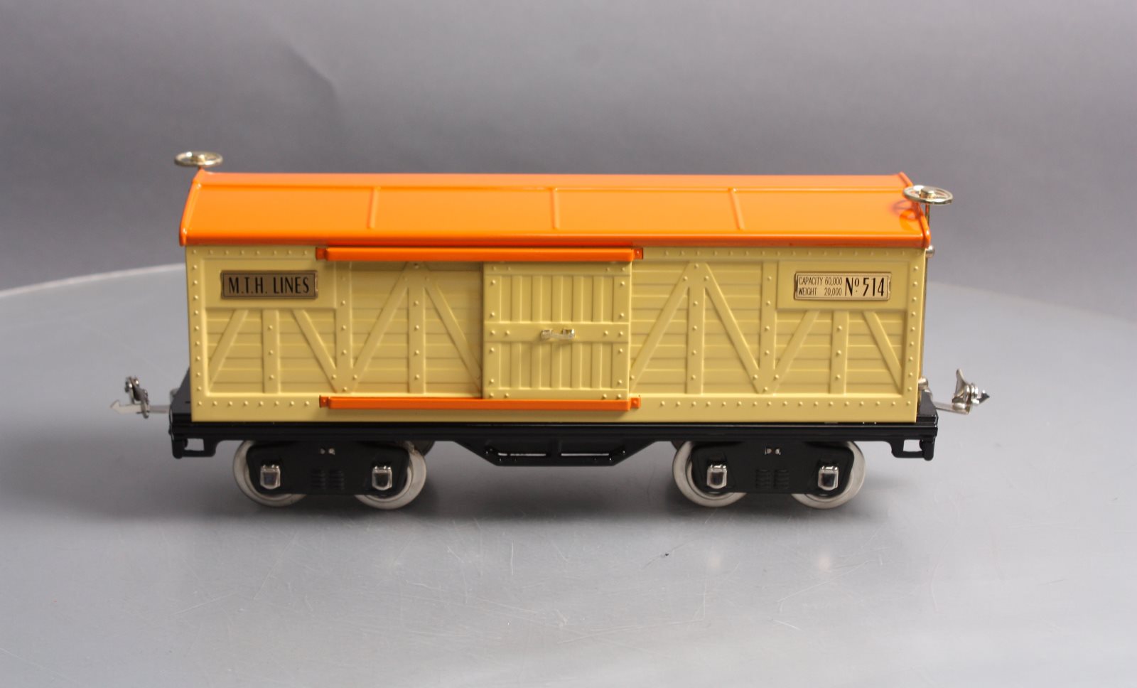 MTH 10-1086 Std. Gauge 500 Series Cream Boxcar #514 with Brass Trim