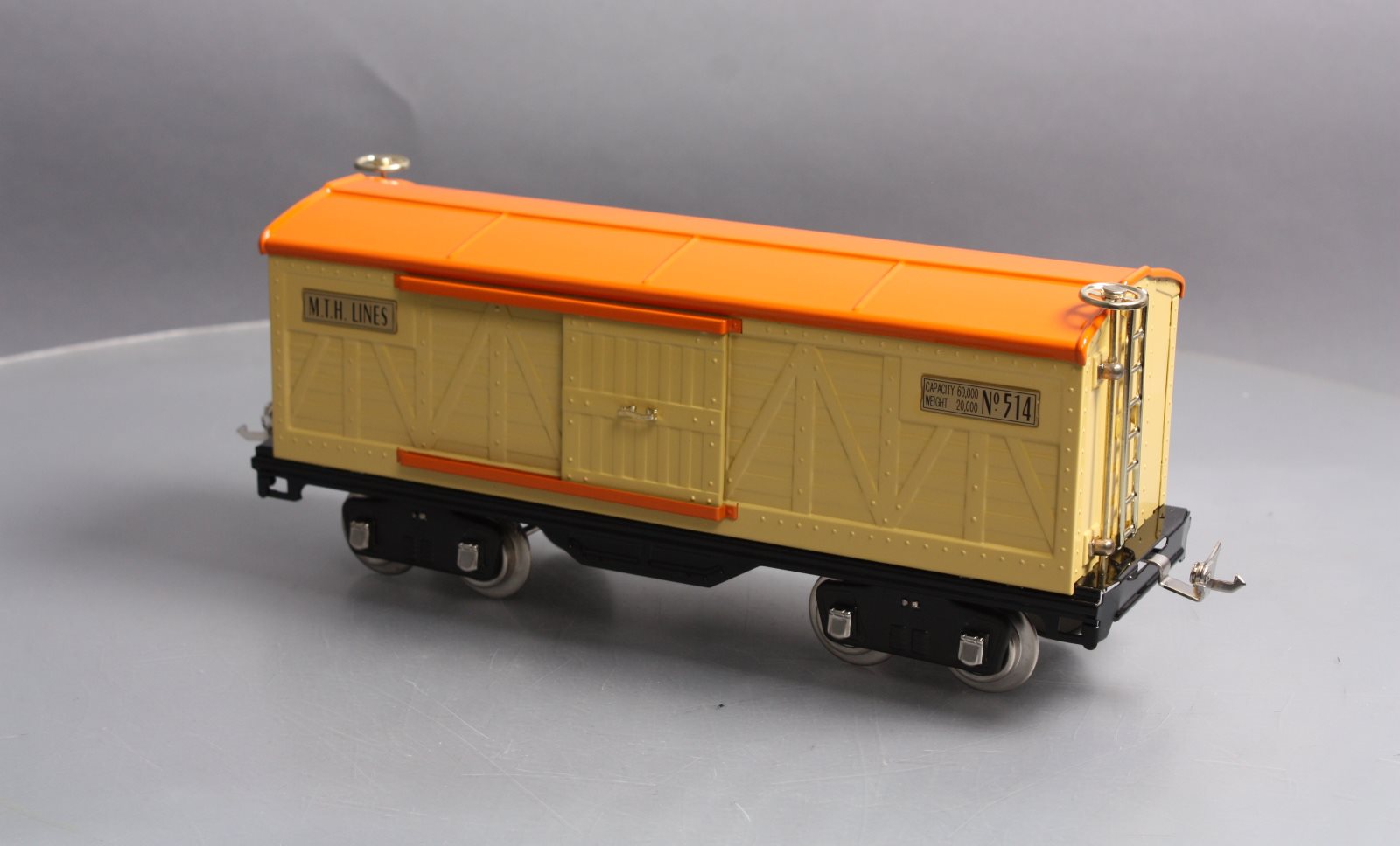 MTH 10-1086 Std. Gauge 500 Series Cream Boxcar #514 with Brass Trim
