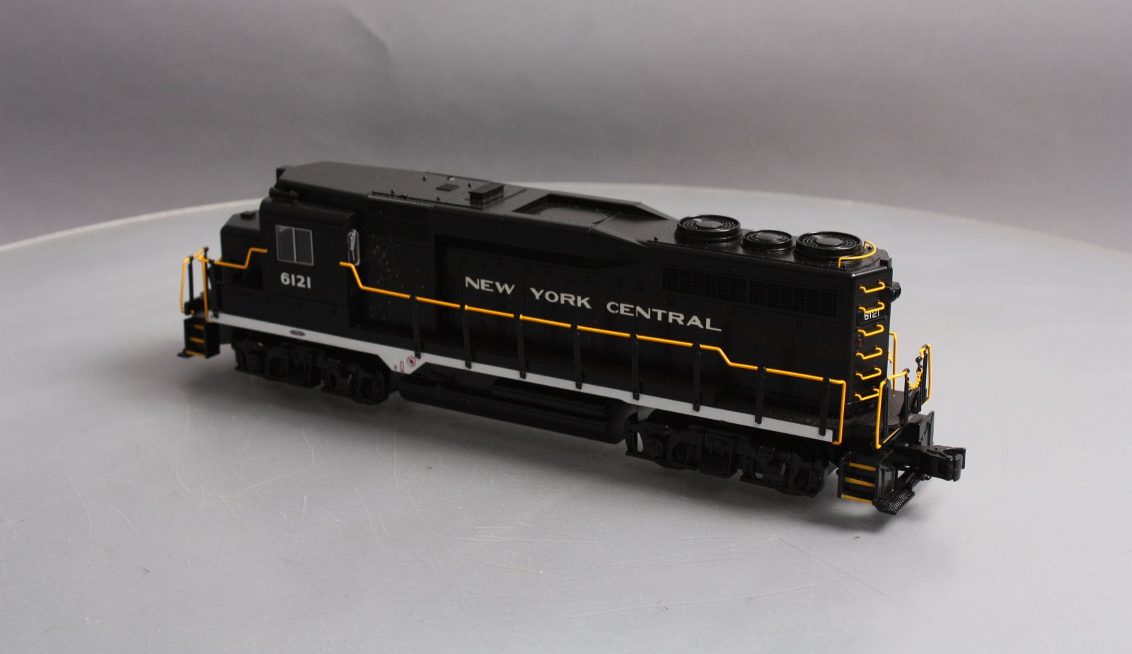 Williams 22901 O New York Central GP30 Diesel Locomotive #6121