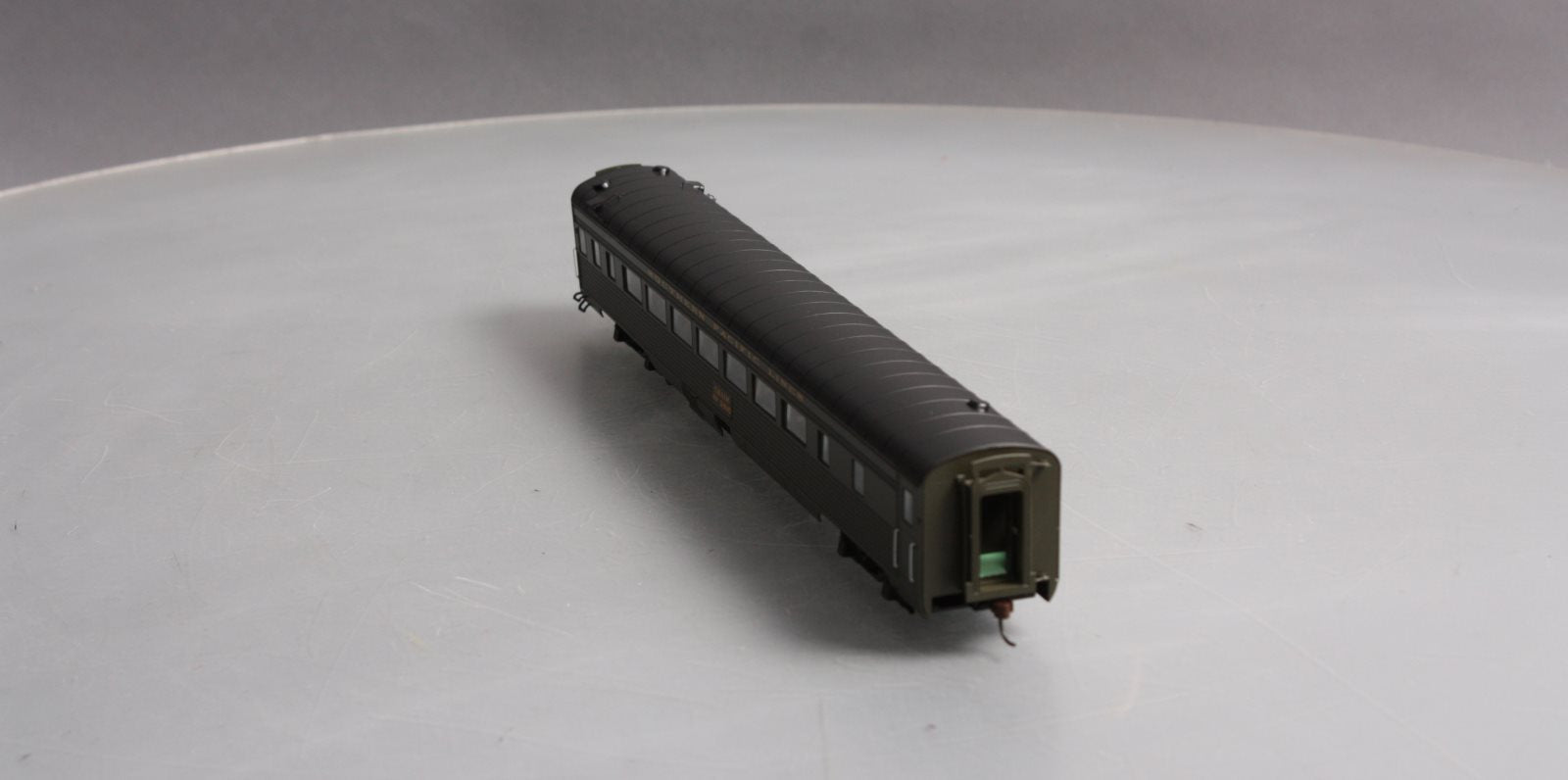 Athearn G97121 HO Southern Pacific General Service 77' PS Chair Car #2435