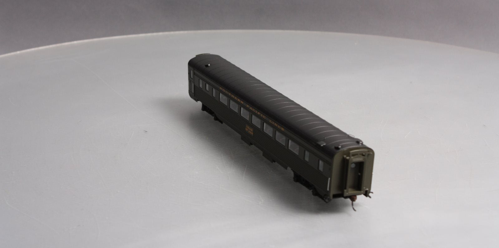 Athearn G97121 HO Southern Pacific General Service 77' PS Chair Car #2435
